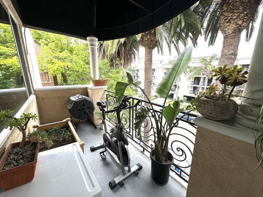 Appartamento Urban Luxury In Brentwood *